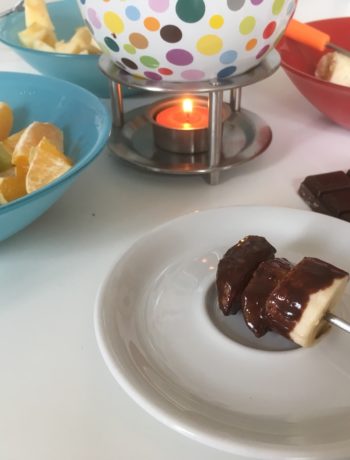 Fondue au chocolat et aux fruits