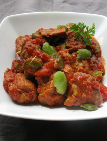 Sauté de veau à la tomate et aux fèves