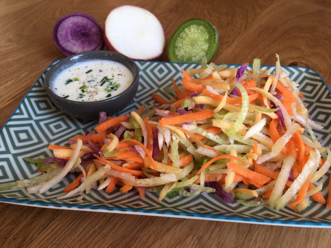 Salade rainbow de radis et carotte