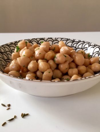 Salade de pois chiches à la menthe, au cumin et au citron