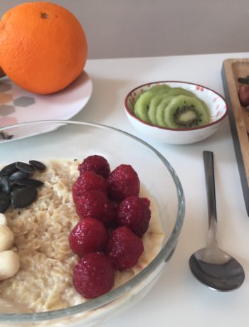 Porridge aux fruits frais