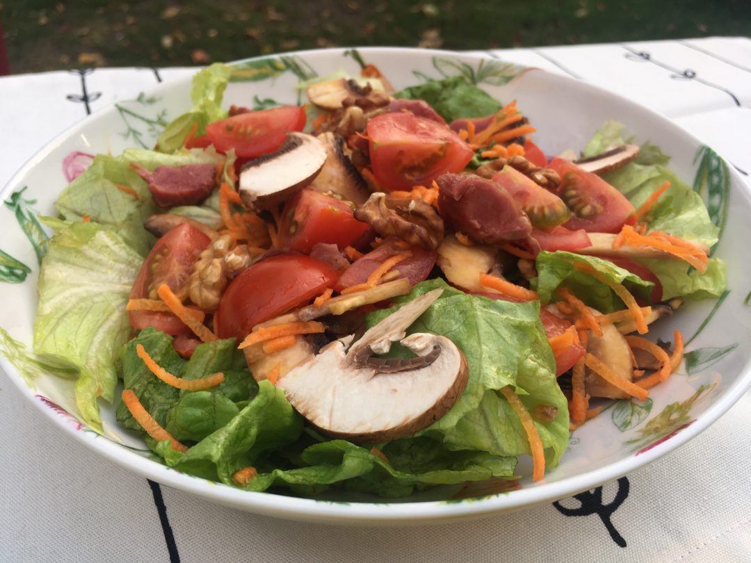 Salade de crudités aux gésiers de canard