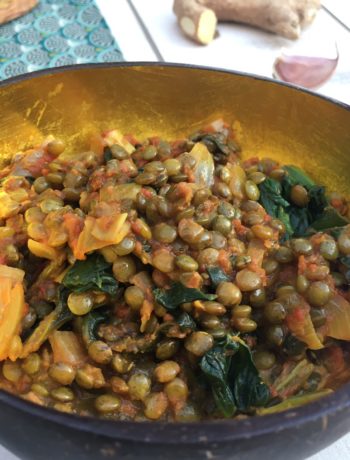 Dhal de lentilles vertes aux tomates et lait de coco