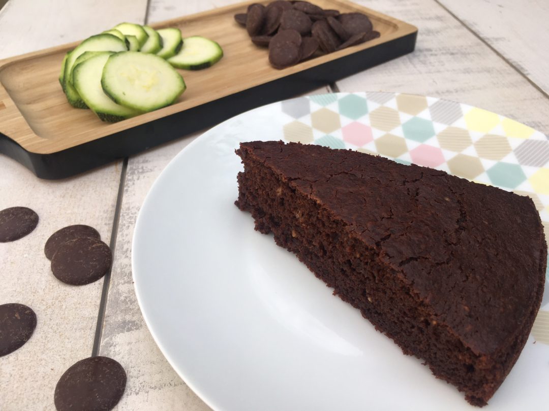 Gâteau au chocolat et à la courgette sans matière grasse